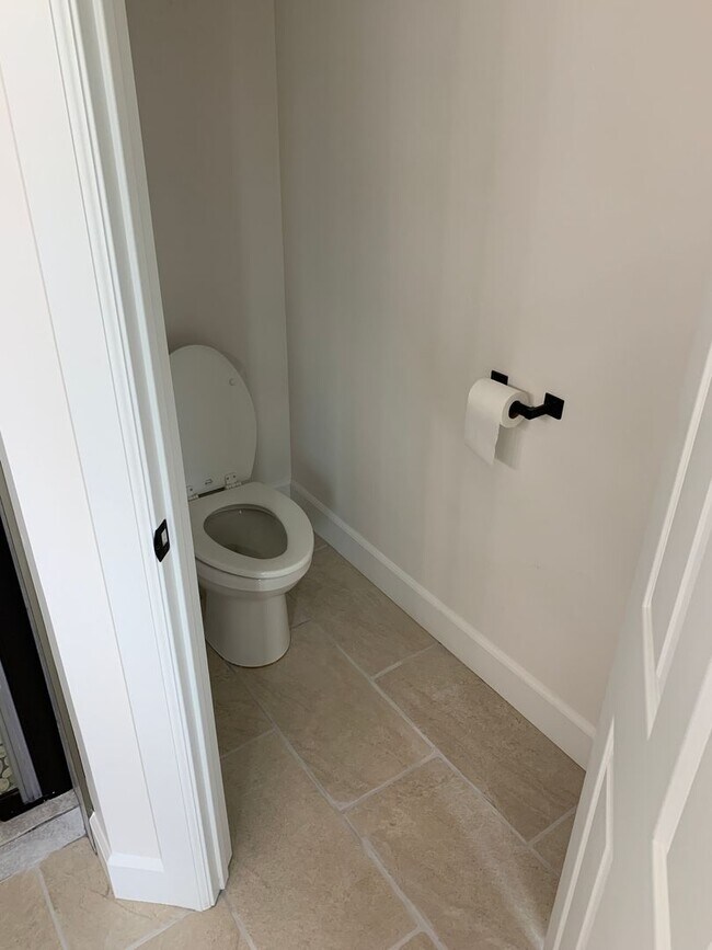 Building Photo - Breathtaking Paradise Retreat: Modern Home with Stunning Canyon Views and Next to Billie Park!