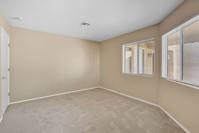 Building Photo - 55+ Age Qualified Community! Sun City Summerlin!!