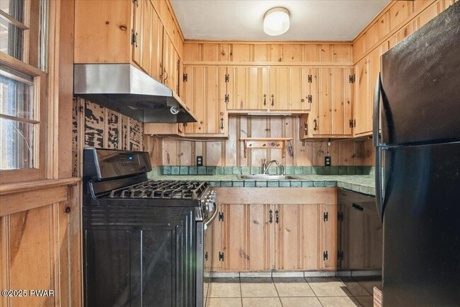 Building Photo - 50 Bear Rock Rd