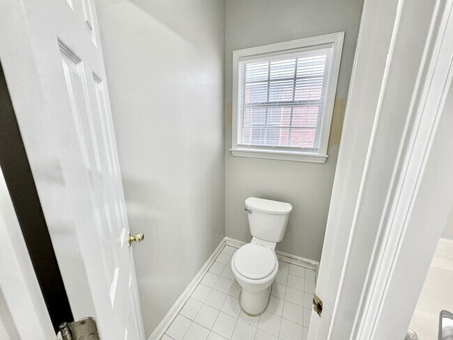 Building Photo - 7469 Dal Whinnie Trail