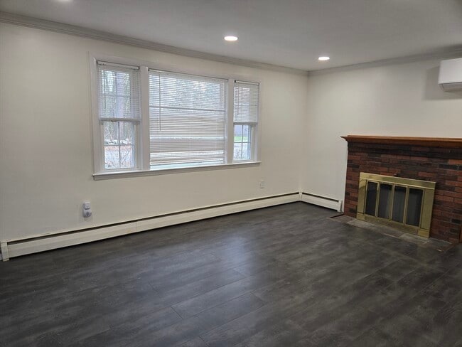 Building Photo - 177 Morse St