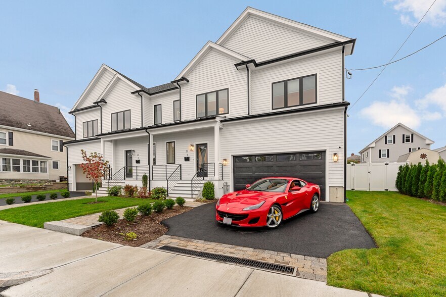 Building Photo - 21 Bolton St