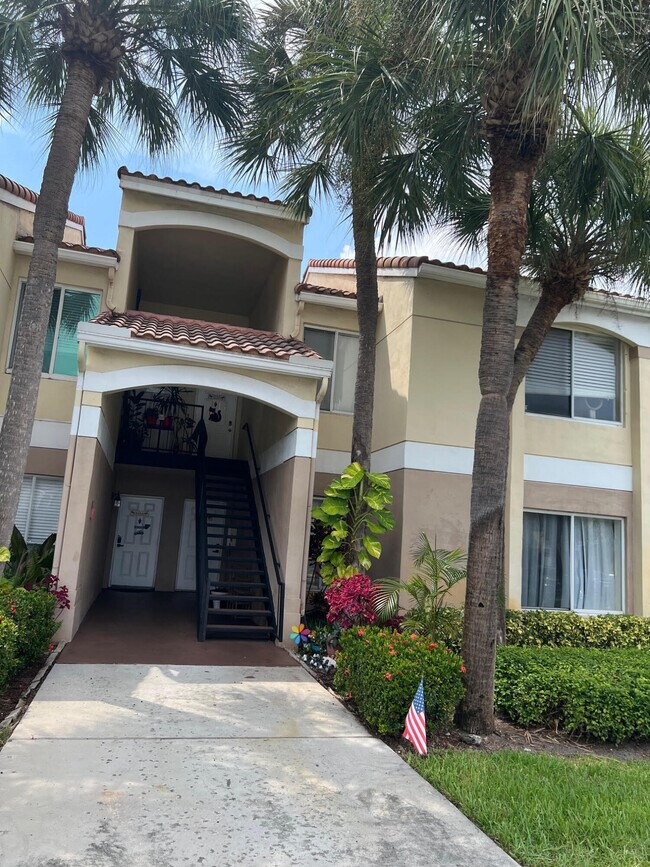 Building Photo - 815 Boynton Beach Blvd