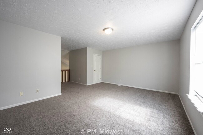 Building Photo - 1092 Cobra Dr