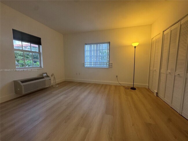 Building Photo - 7734 Abbott Ave