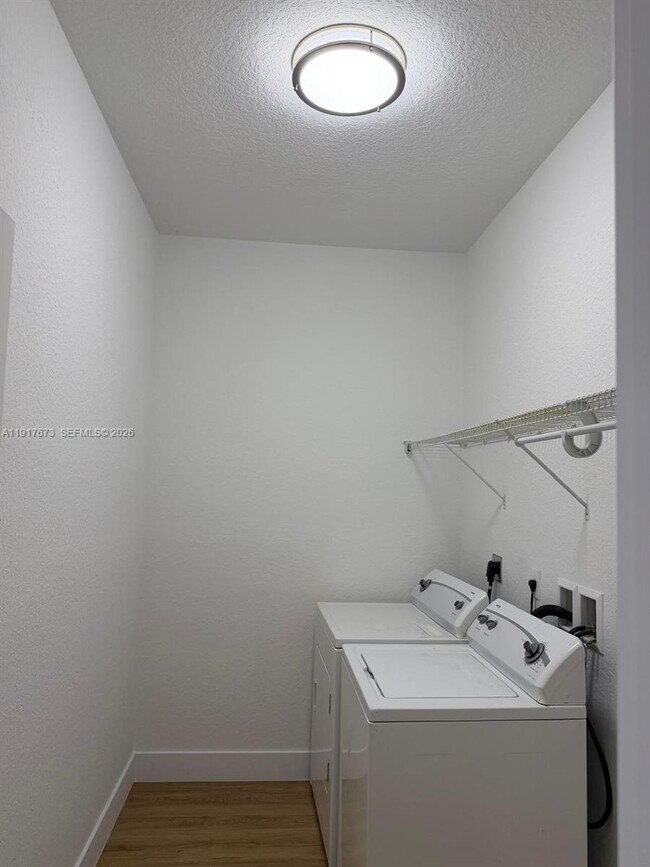 Building Photo - 3972 SW 149th Pl