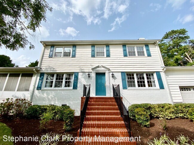 Building Photo - 4 br, 2.5 bath House - 484 Goodspeed Road