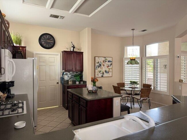 Building Photo - 35875 Donny Cir