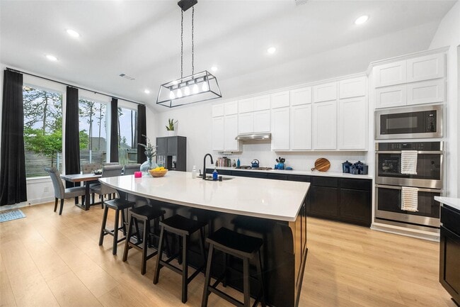 Building Photo - 15040 Berry Brk Dr