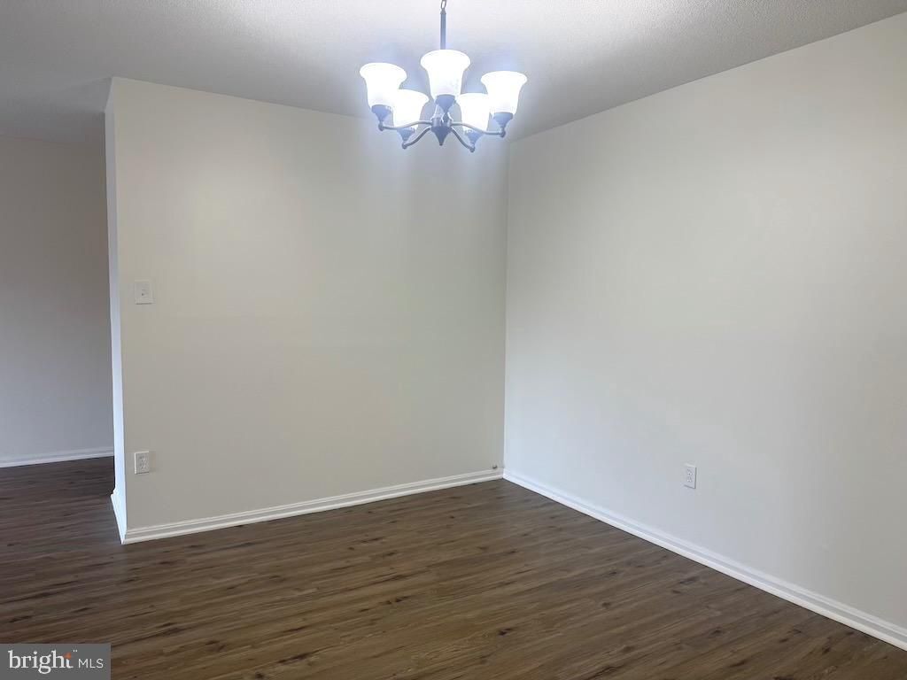Building Photo - 1300 Army Navy Dr