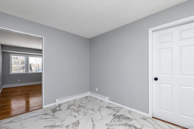 Building Photo - 27 Marlo Ln