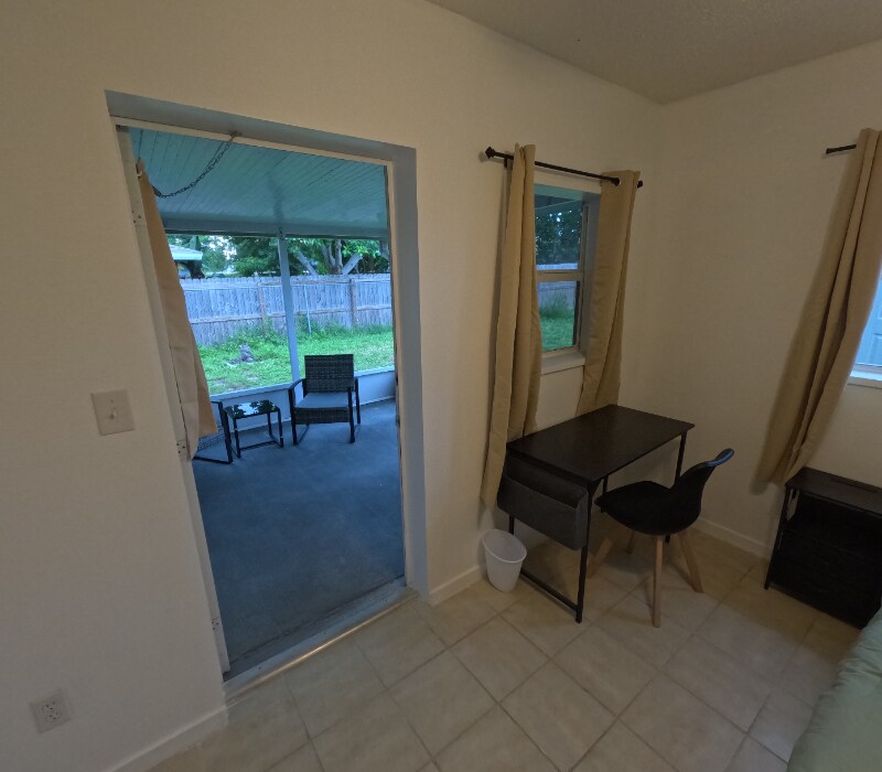 Building Photo - 1931 Cleveland St NE