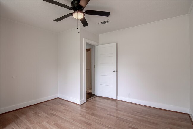 Building Photo - 3141 Old Houston Rd