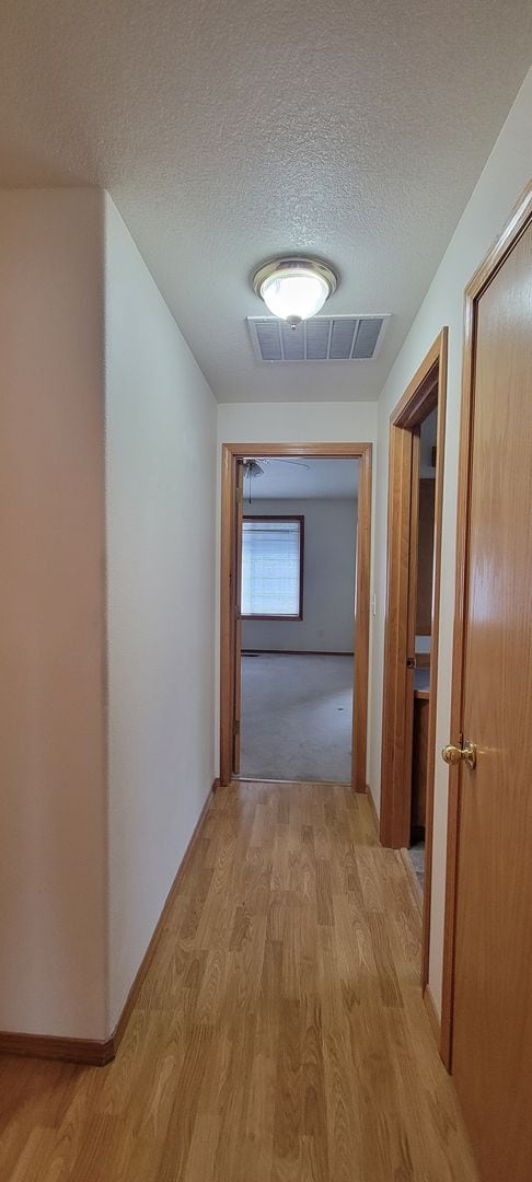 Building Photo - 1583 SW James St