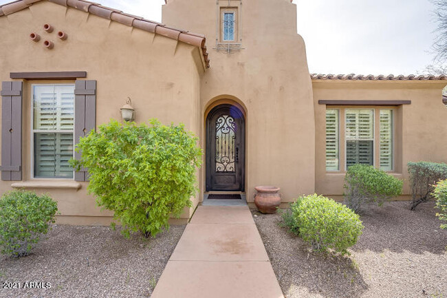 Building Photo - 9221 E Desert View