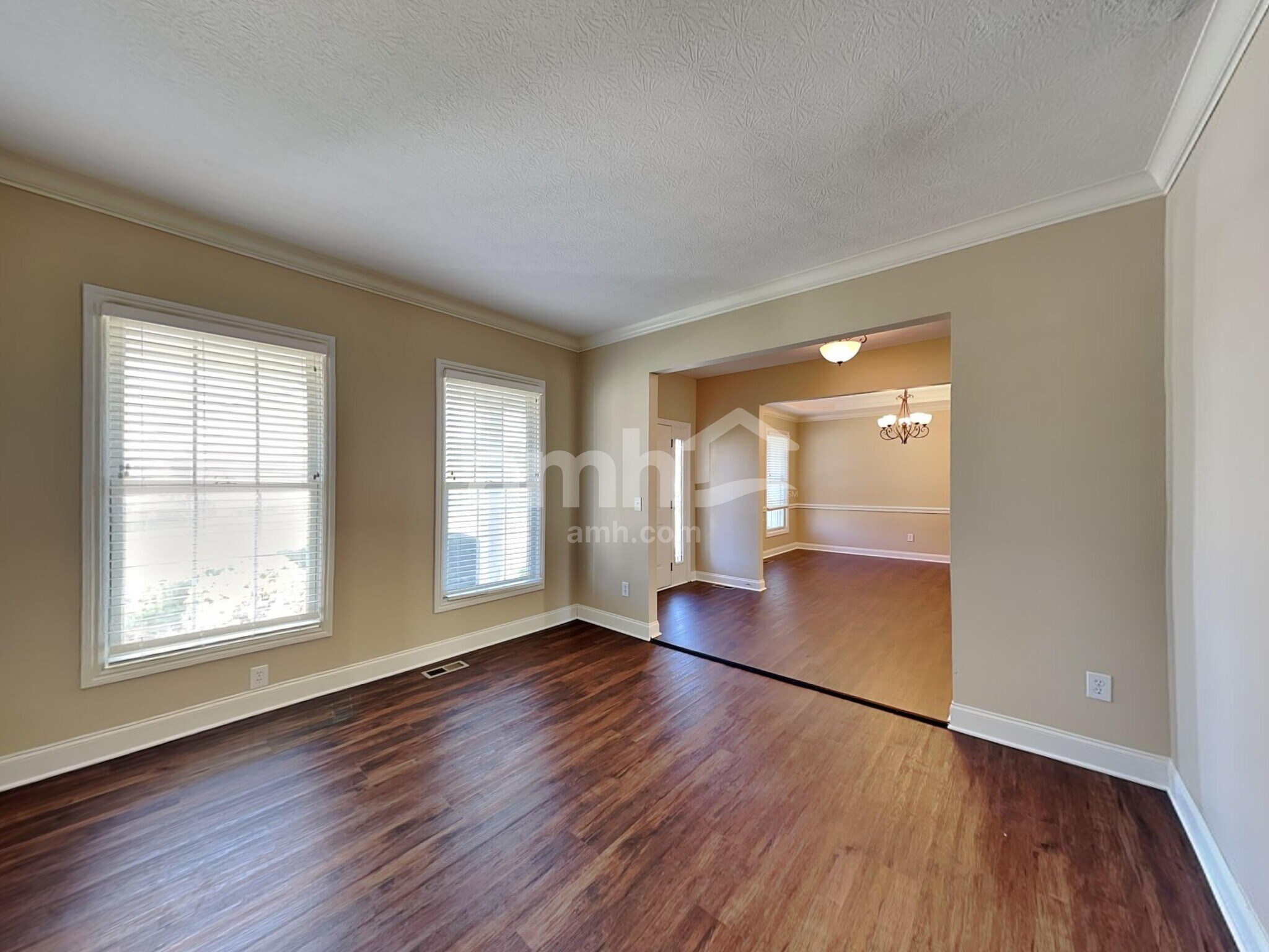 Building Photo - 942 Mill Run Dr