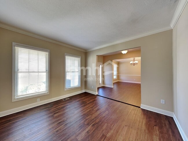 Building Photo - 942 Mill Run Dr