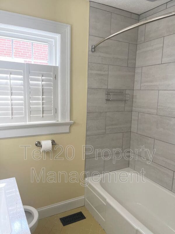Building Photo - 1515 30th St