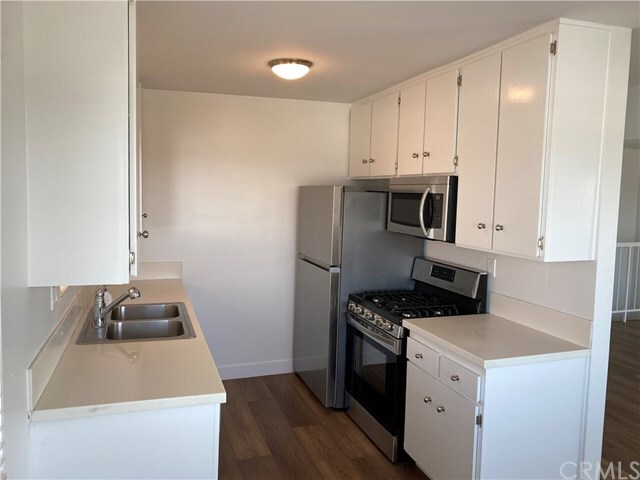 Building Photo - 2509 Bayview Dr