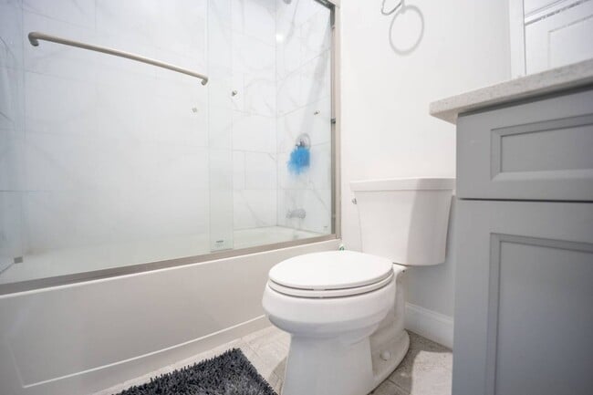 Building Photo - 1 Kewanee Rd