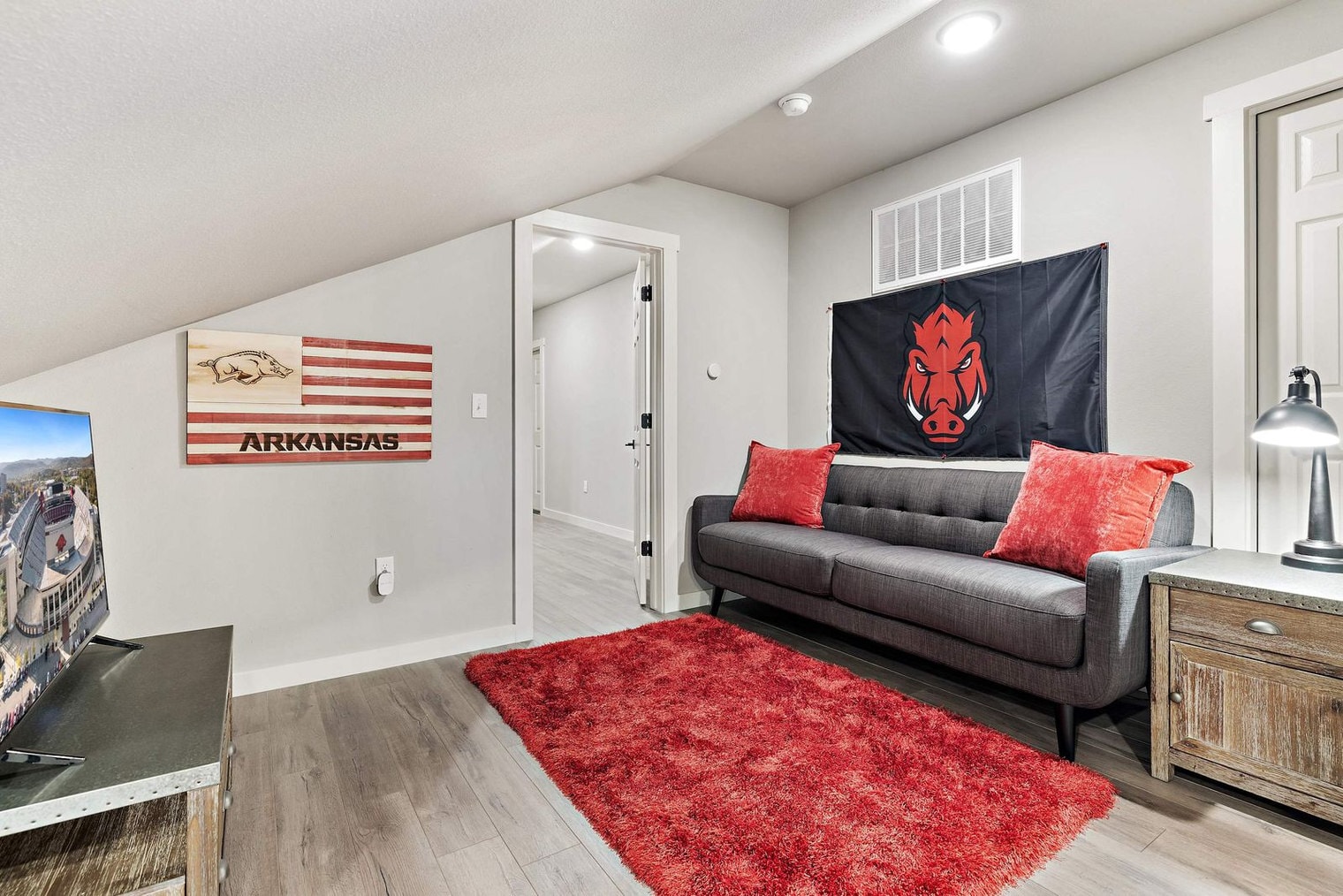 Building Photo - 3225 N Kings Cross