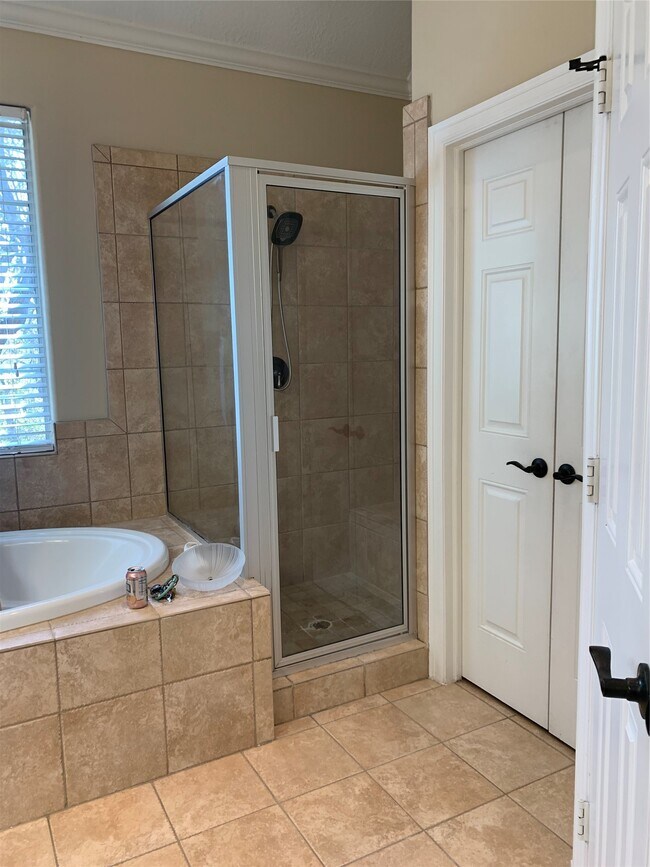 Building Photo - 406 Fowler St