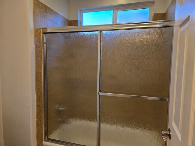 Building Photo - 4 BR / 2 BA near SDSU available immediately.