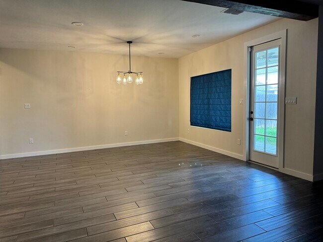 Building Photo - 1322 Sambar Lp