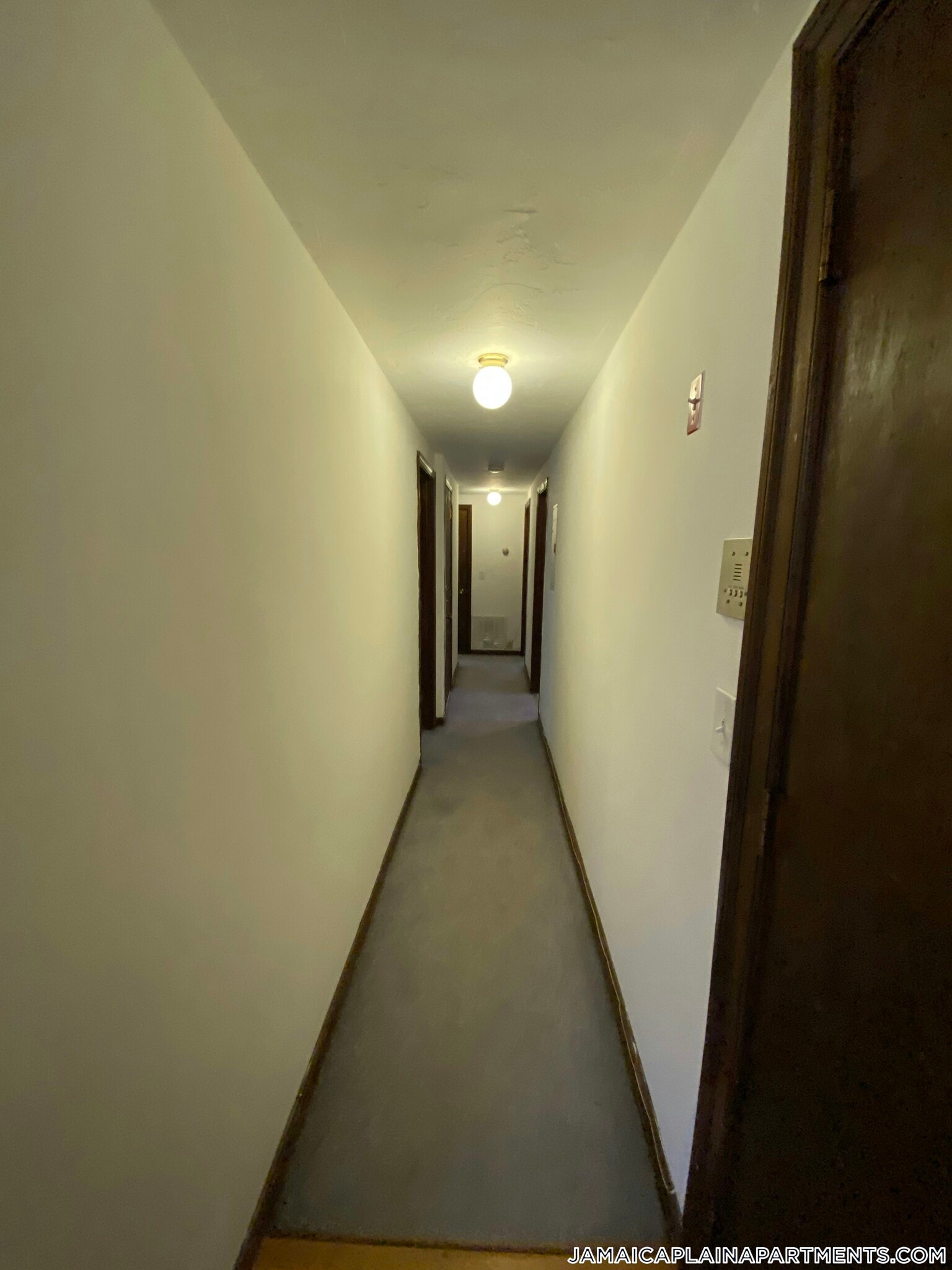 Building Photo - 87 Sheridan St