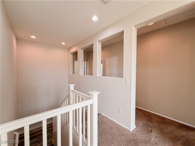 Building Photo - 10733 Mentesana Ave