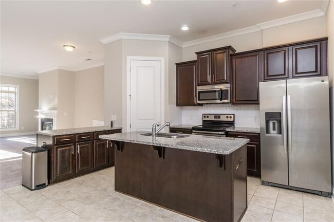 Building Photo - 2256 Tenor Ln