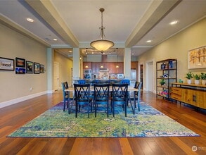 Building Photo - "Spacious 2-Bed, 3-Bath Sanctuary in Tacoma's Heart – 3,243 Sq Ft of Luxury Living!"