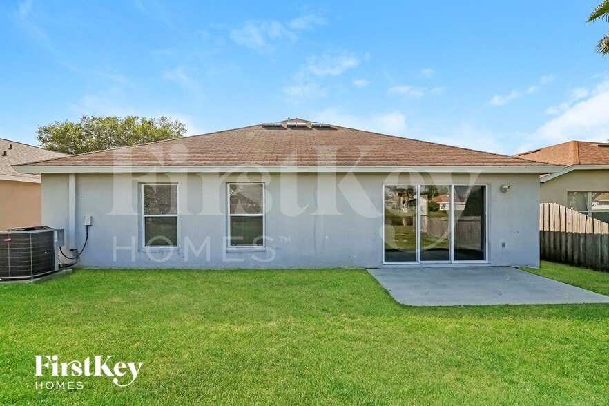 Building Photo - 12430 Midpointe Dr