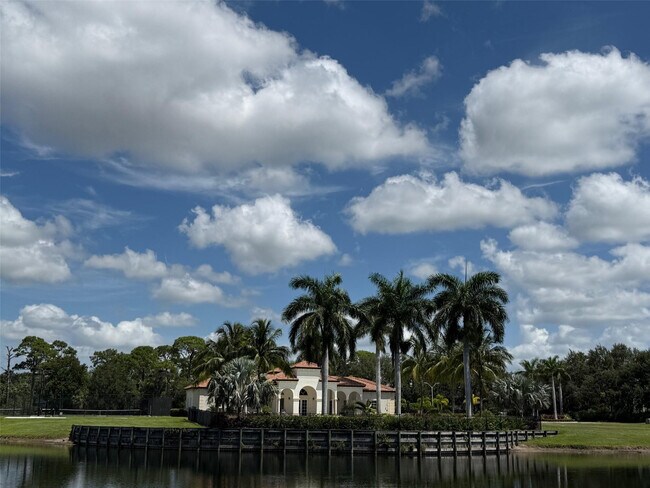 Building Photo - 187 SE Via Sangro