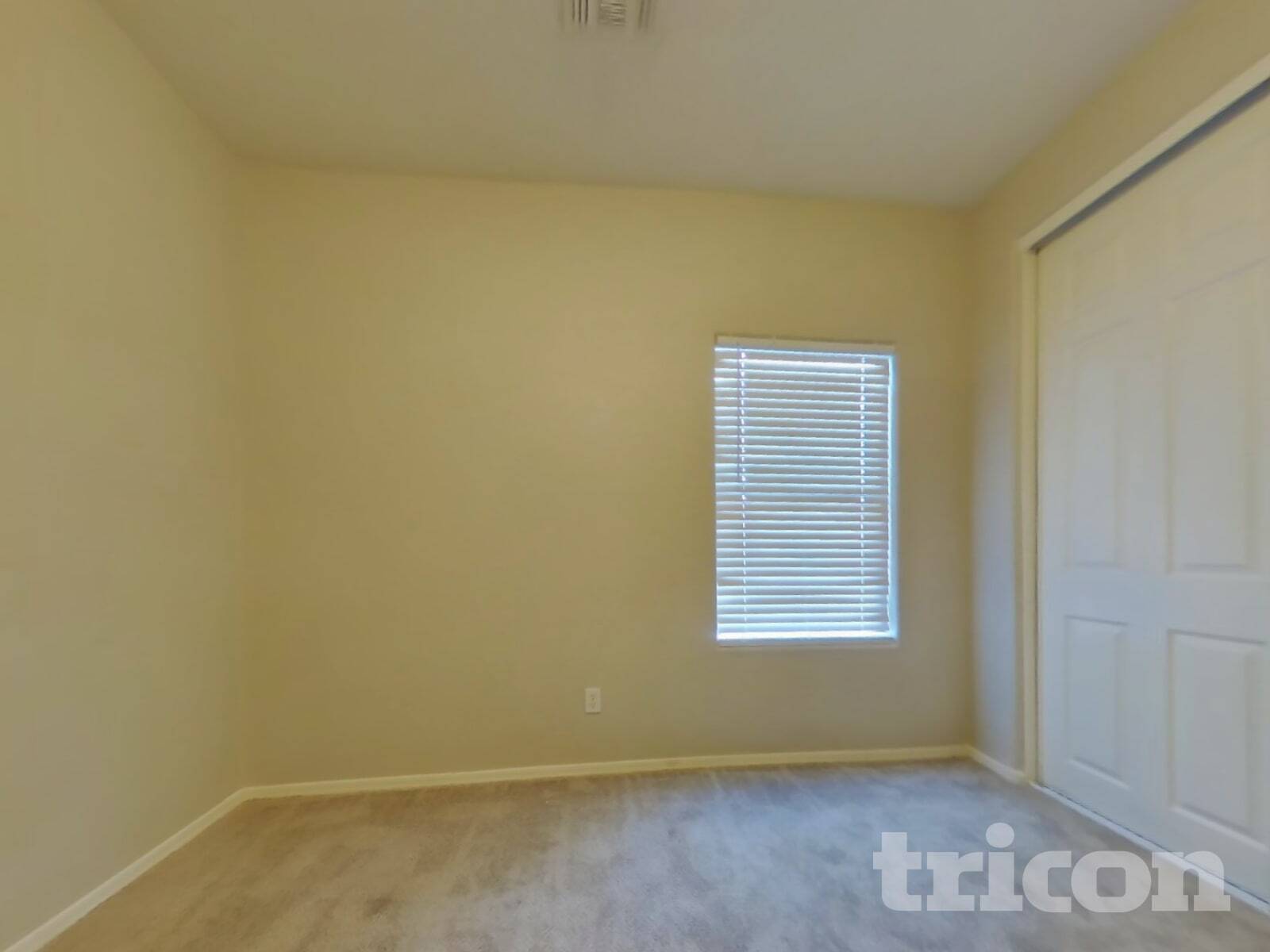 Building Photo - 6613 W Miami St