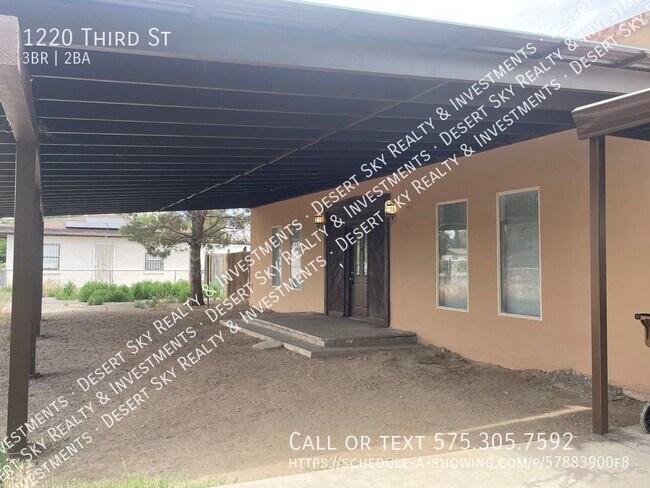 Building Photo - 1220 Third St-
