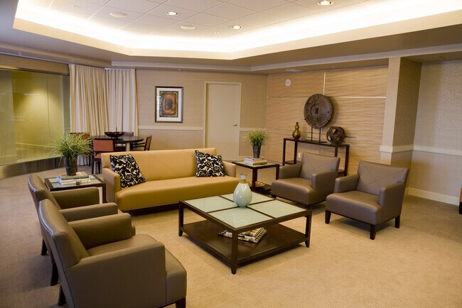 Building Photo - Gorgeous Studio in the Allure High Rise !!!