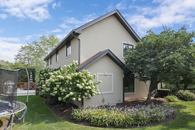 Building Photo - 11400 Burr Oak Ln