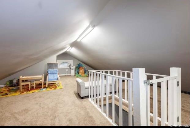 Building Photo - 71-07 Little Neck Pkwy