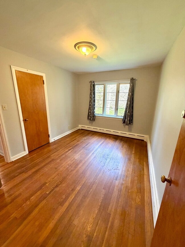 Building Photo - 376 Arbor Rd