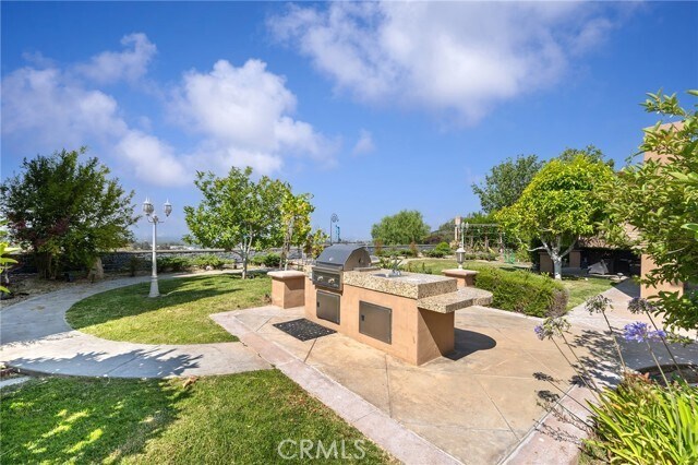 Building Photo - 2528 N San Miguel Dr