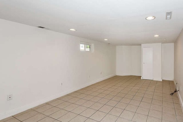 Building Photo - 2140 Dobson St