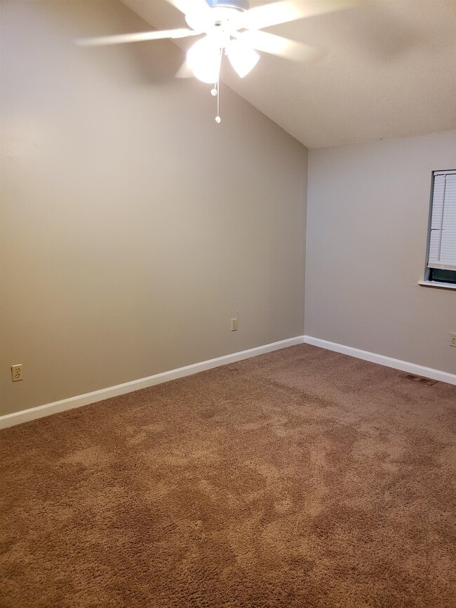 Building Photo - 2196 Sandpiper St