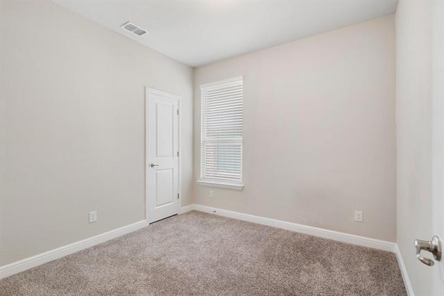 Building Photo - 2337 Mockingbird Ct