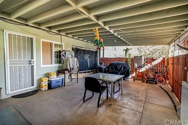 Building Photo - 551 Holladay Pl