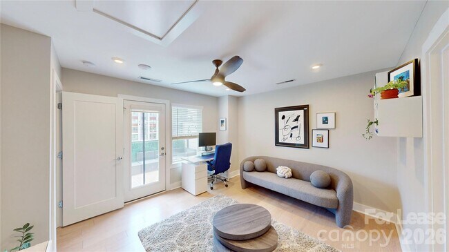 Building Photo - 3804 Sky Haven Dr
