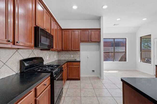 Building Photo - 17215 Fernchase Ct