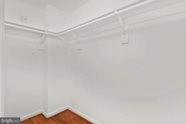 Building Photo - 1101 S Arlington Ridge Rd