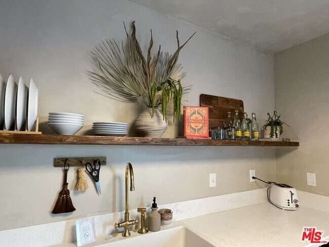 Building Photo - 71658 Cactus Dr