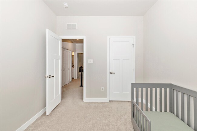 Building Photo - 5824 Pecking Stone St